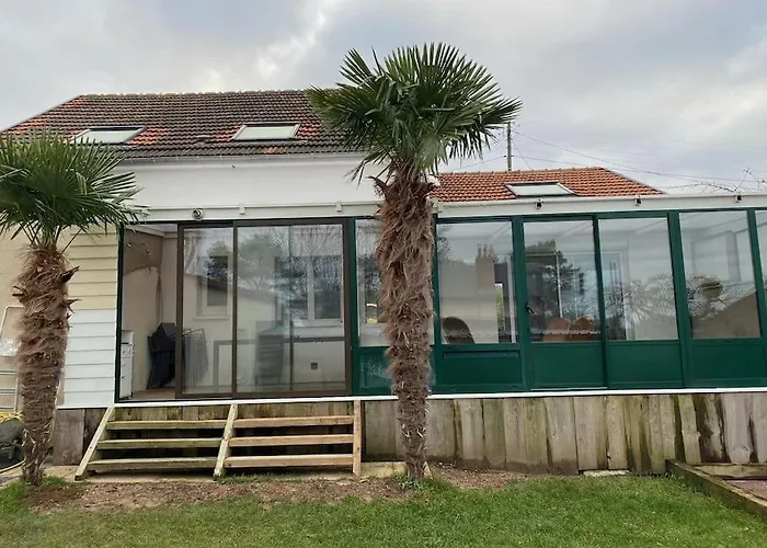 Maison Confortable Pour 10 Personnes Avec Jacuzzi